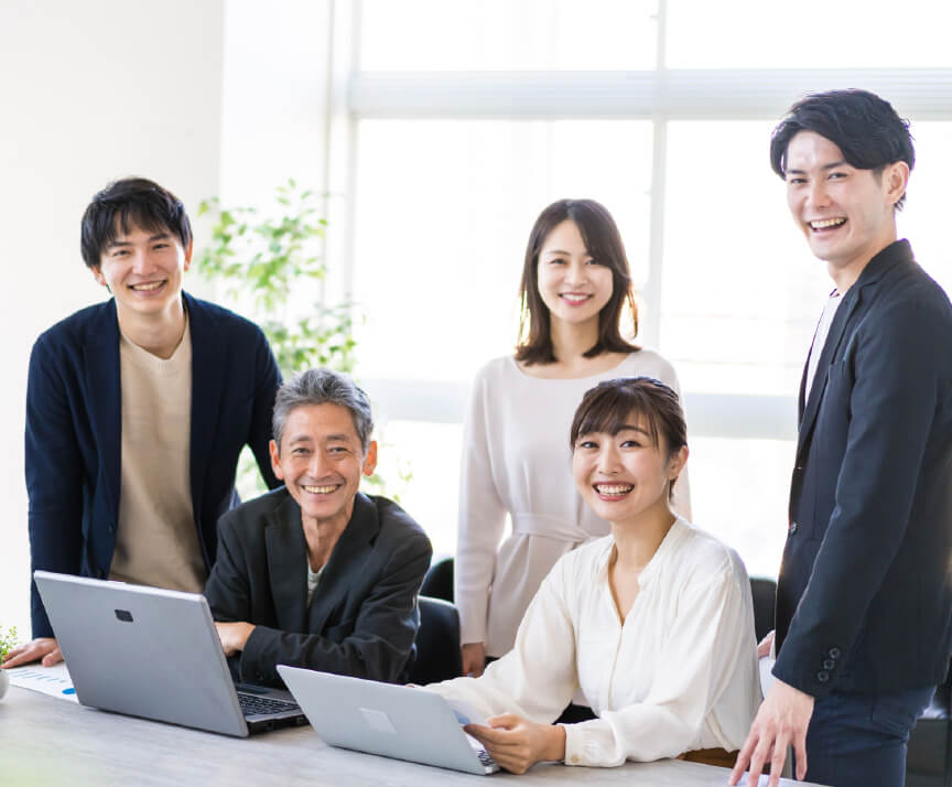 スタッフ紹介