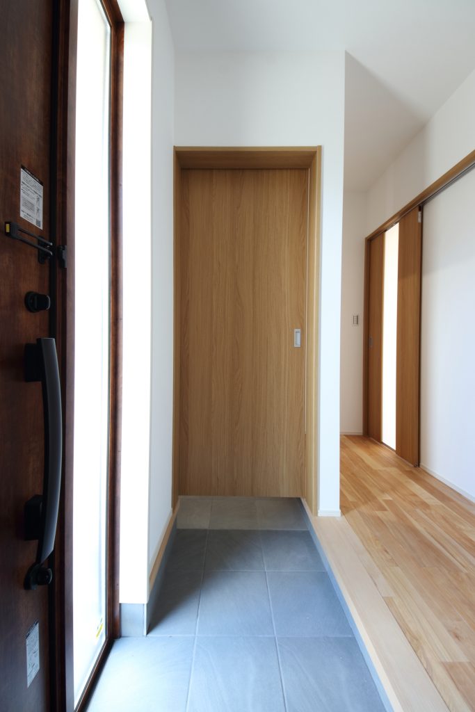 平屋のように暮らせる2階建ての家