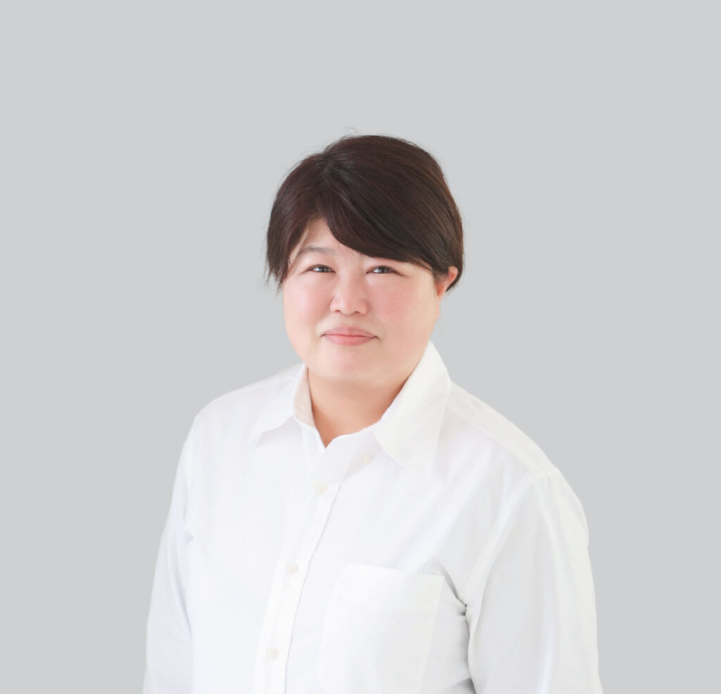 北島　由子