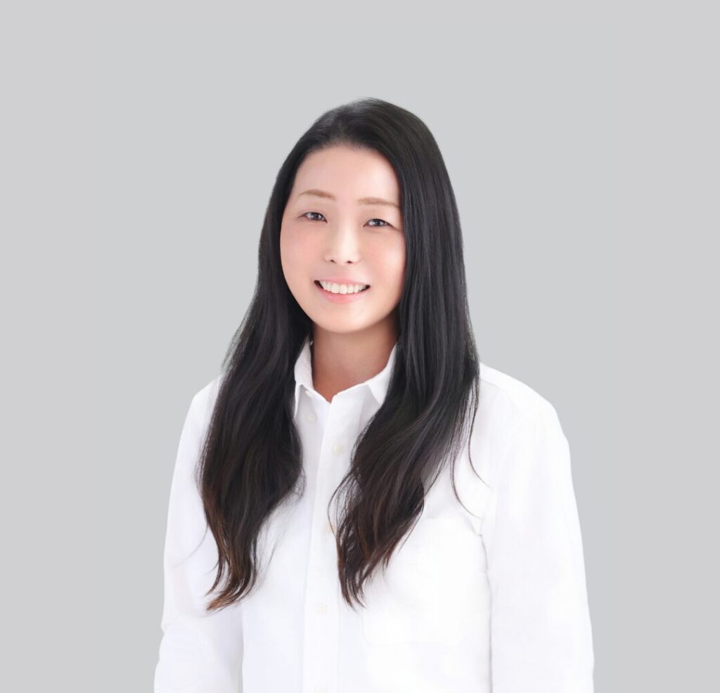 山根　恵以