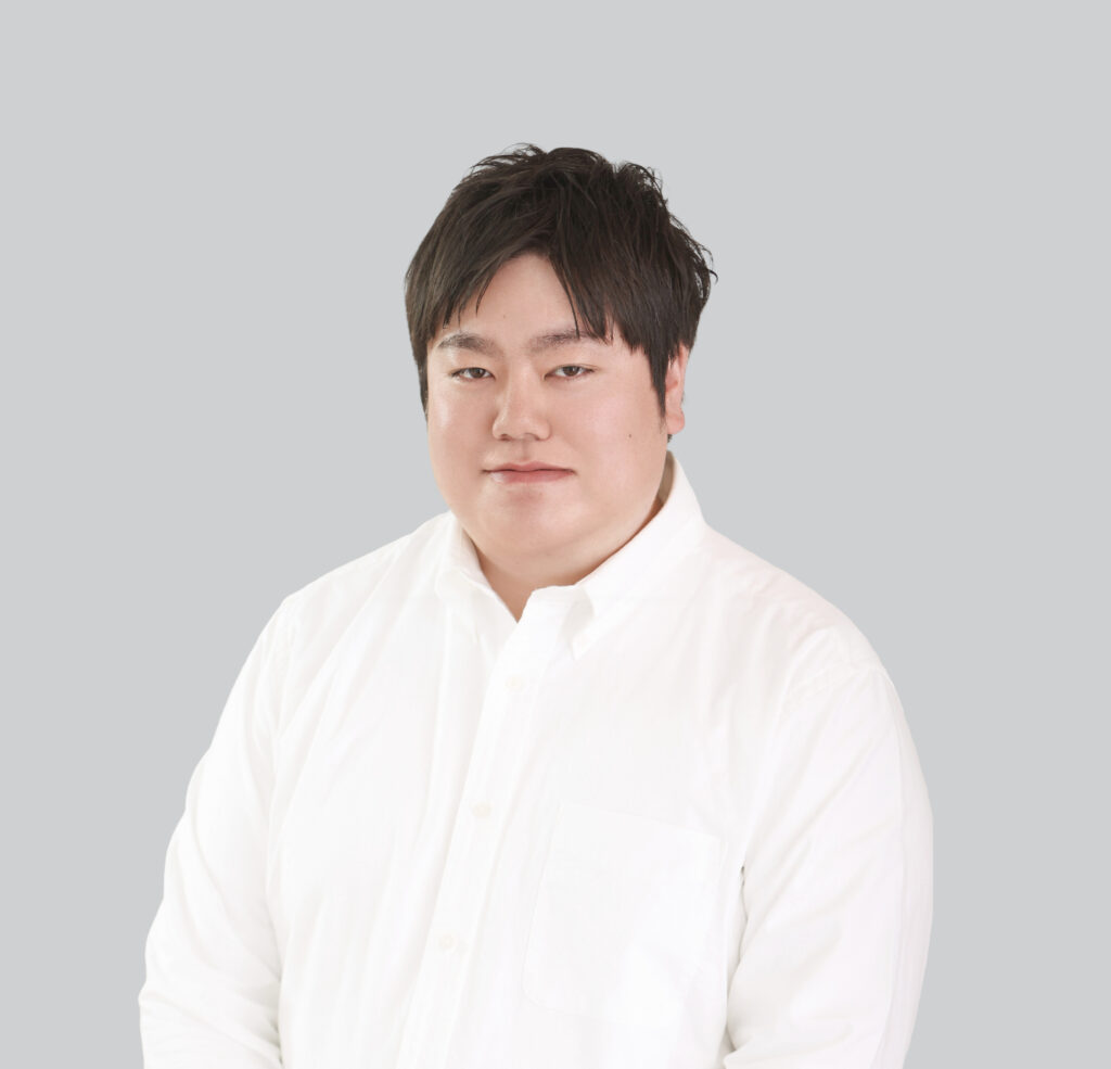 菅野　利光
