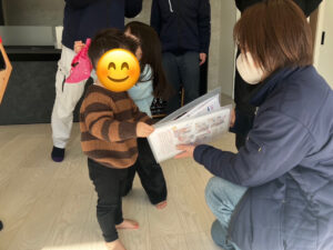 img_main_alt