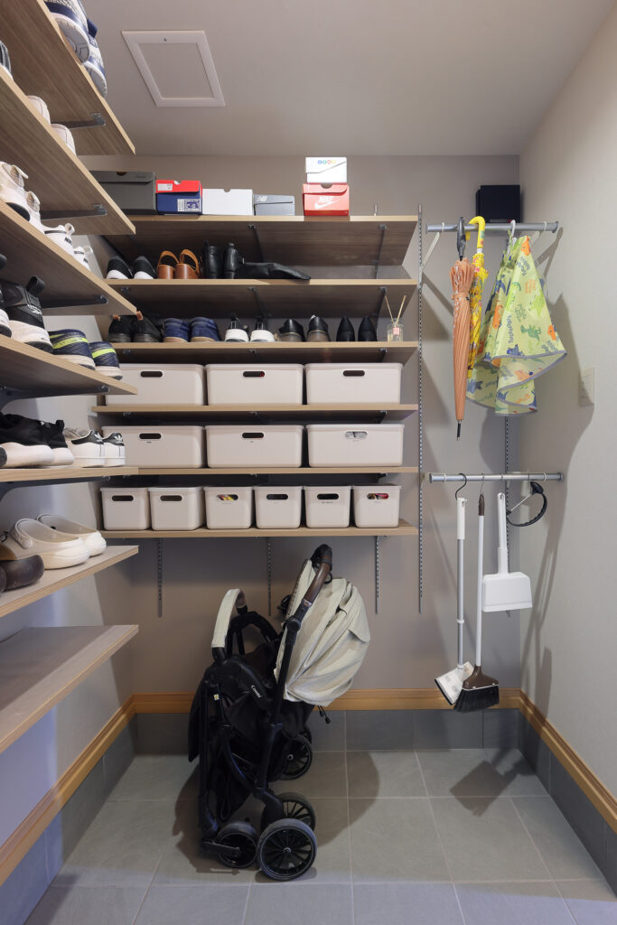 たっぷり収納できる土間収納